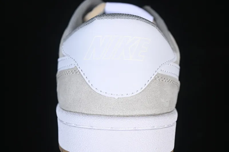 All categories Nk SB Dunk series Nike SB Fc Classic campus sneakers Nike SB Fc Classic Nike autumn and winter campus casual sneakers 909096-111